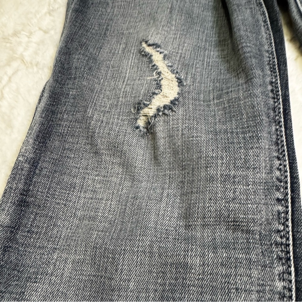 Laurie Felt Classic Weekender  Cuffed Hem Distressed Denim Jeans Size 2 NWT - Picture 14 of 16